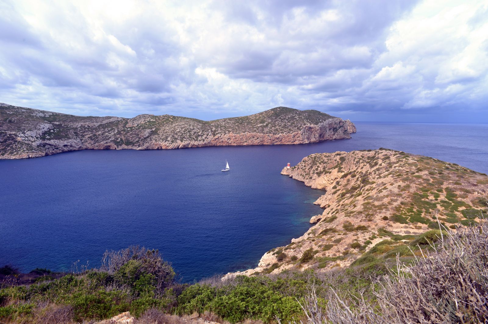 Auch die Cabrera-Inseln südöstlich von Mallorca sind ruhig und idyllisch. ©Mark Barrett/AdobeStock