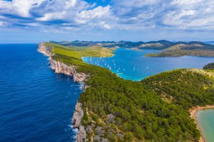 yacht charter sibenik kroatien