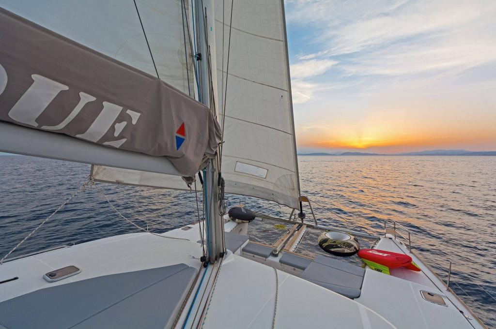 Original-Foto | Vercharterer hat mehrere baugleiche Yachten. Abweichungen sind möglich.