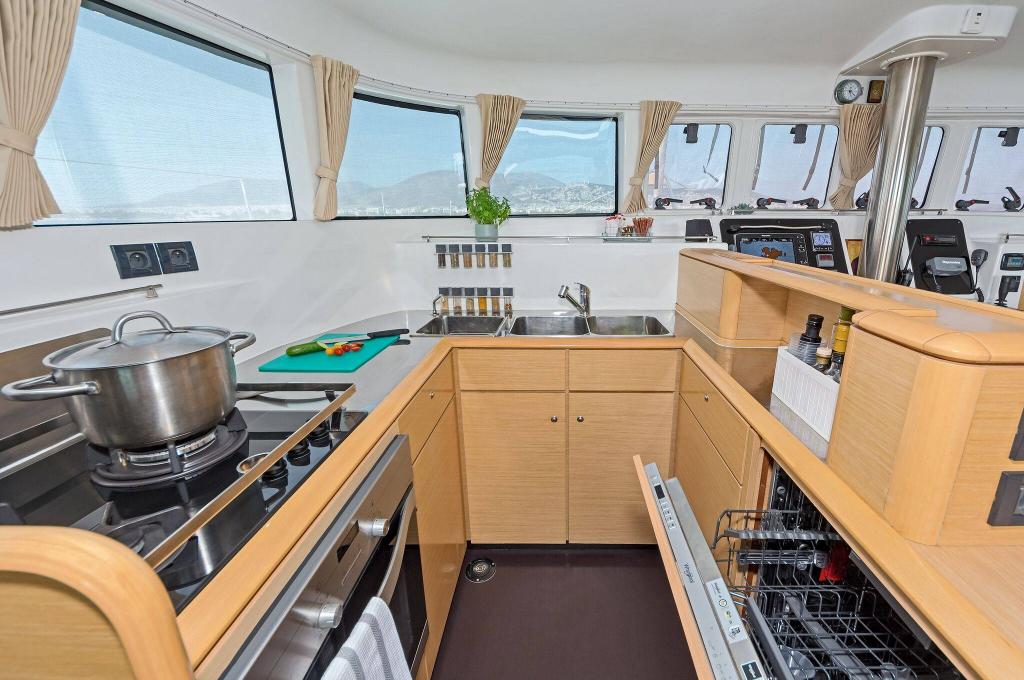 Original-Foto | Vercharterer hat mehrere baugleiche Yachten. Abweichungen sind möglich.