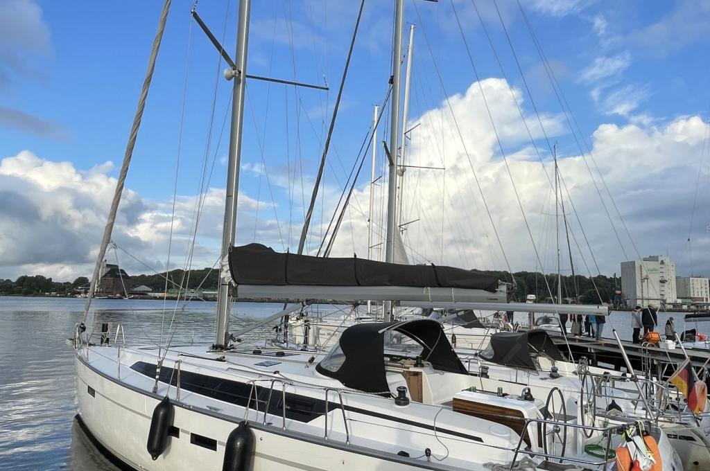 Original-Foto eines Kunden | Vercharterer hat mehrere baugleiche Yachten. Abweichungen sind möglich.