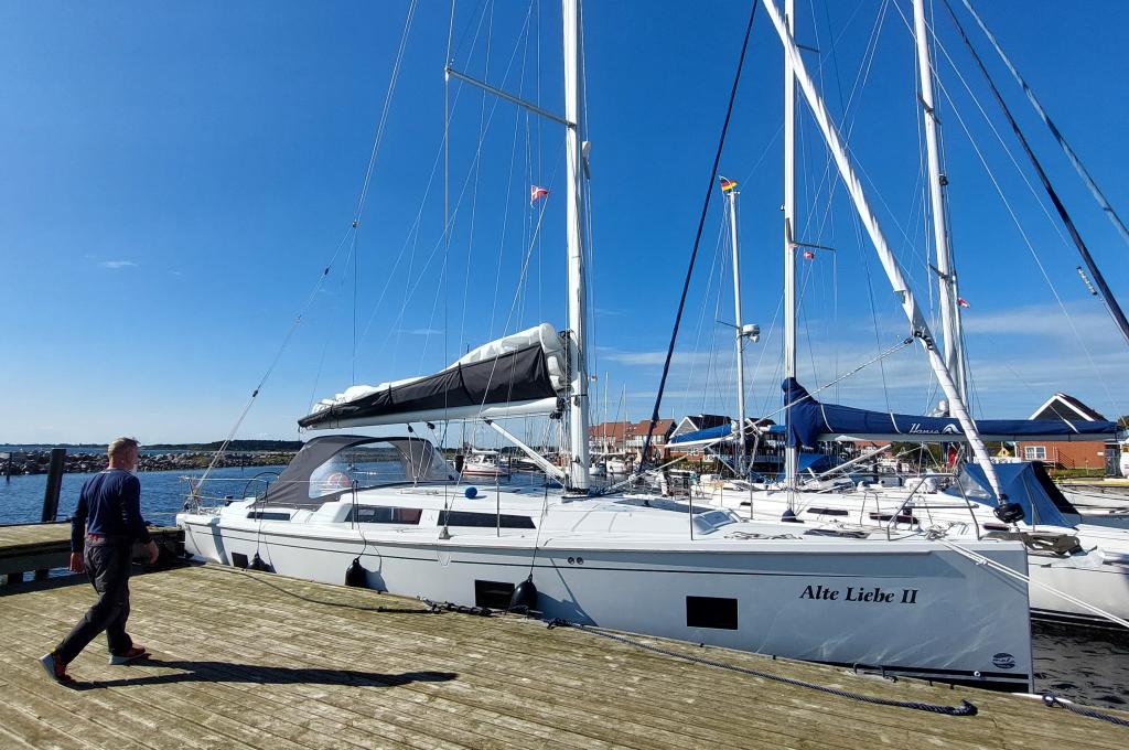 Original-Foto eines Kunden | Vercharterer hat mehrere baugleiche Yachten. Abweichungen sind möglich.