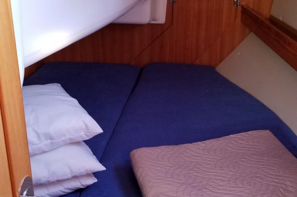 Original-Foto eines Kunden | Vercharterer hat mehrere baugleiche Yachten. Abweichungen sind möglich.