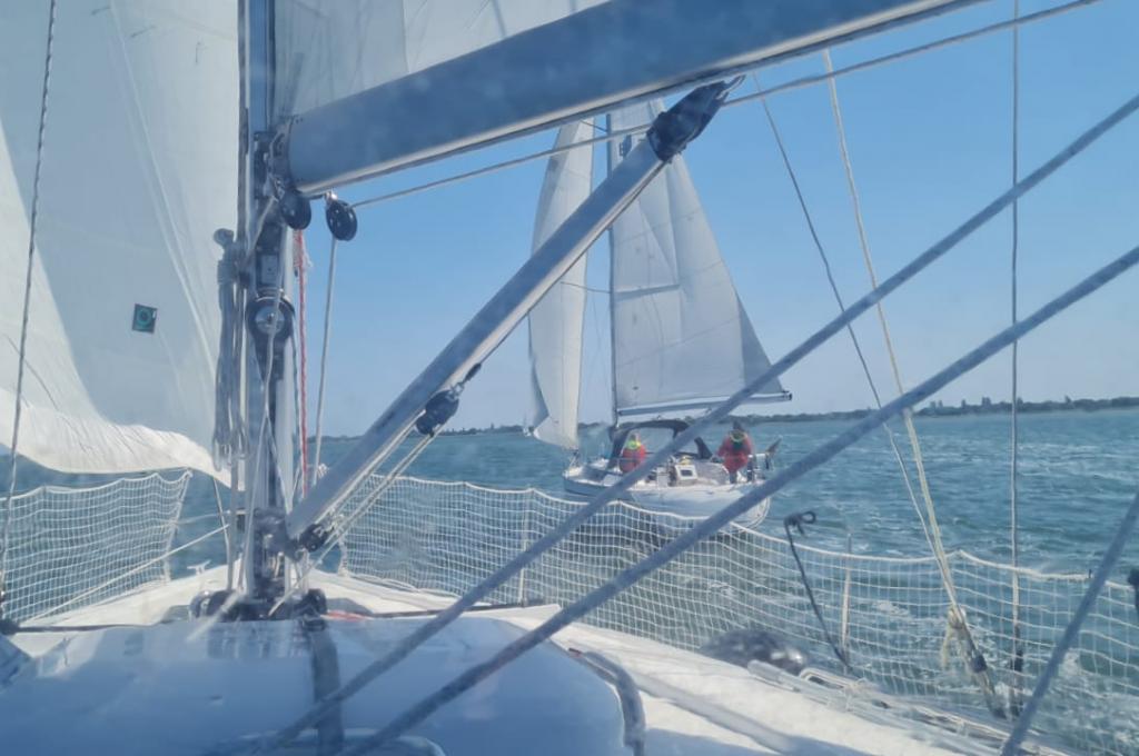 Original-Foto eines Kunden | Vercharterer hat mehrere baugleiche Yachten. Abweichungen sind möglich.