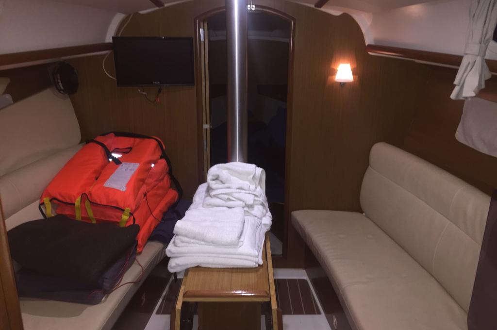 Original-Foto eines Kunden | aufgenommen am 14.09.2019 | Vercharterer hat mehrere baugleiche Yachten. Abweichungen sind möglich.